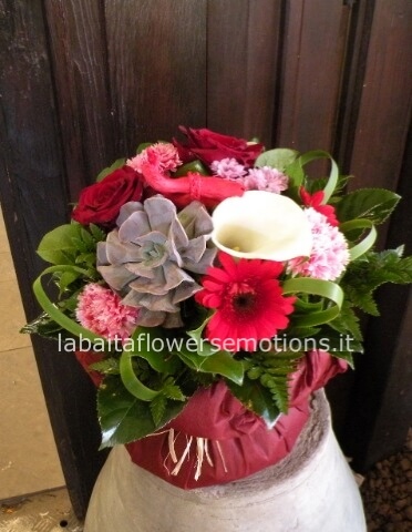 BOUQUET CON RISERVA D'ACQUA - ROSSO